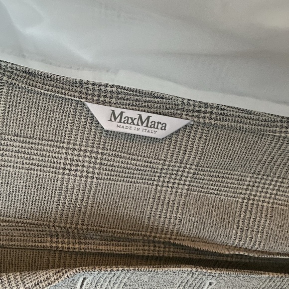 MaxMara 2 Gray plaid Wool 2-Button Blazer Jacket - Picture 3 of 7